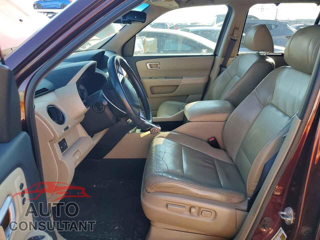 HONDA PILOT 2011 - 5FNYF4H93BB045806