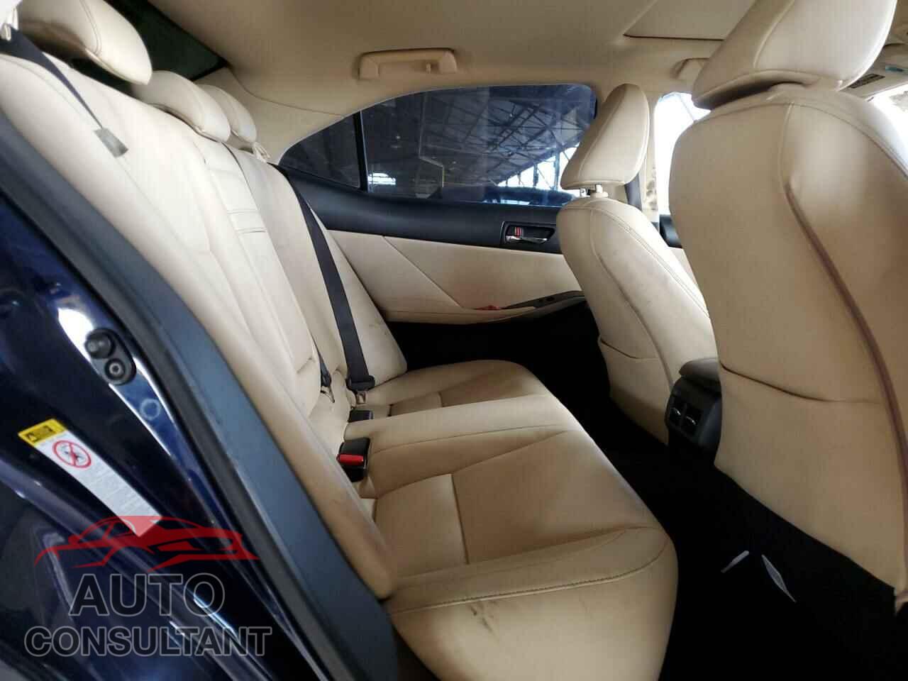 LEXUS IS 2014 - JTHBF1D28E5007800