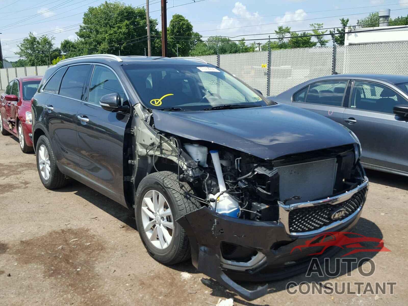 KIA SORENTO LX 2017 - 5XYPG4A38HG328010