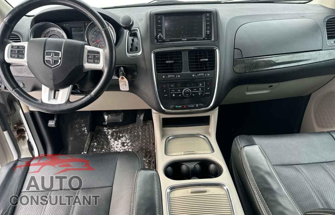 DODGE CARAVAN 2016 - 2C4RDGDG7GR208906