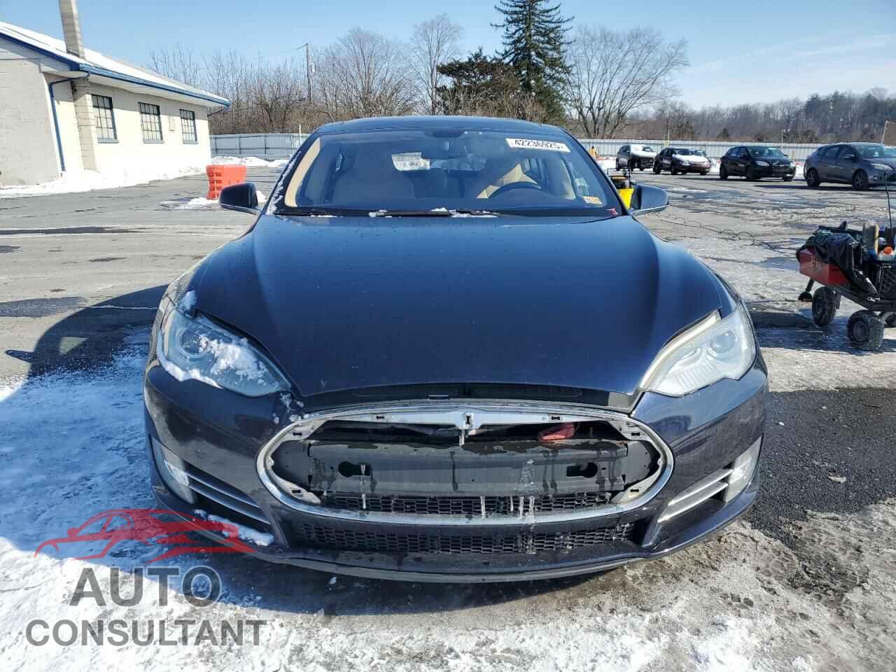 TESLA MODEL S 2013 - 5YJSA1CN5DFP10005