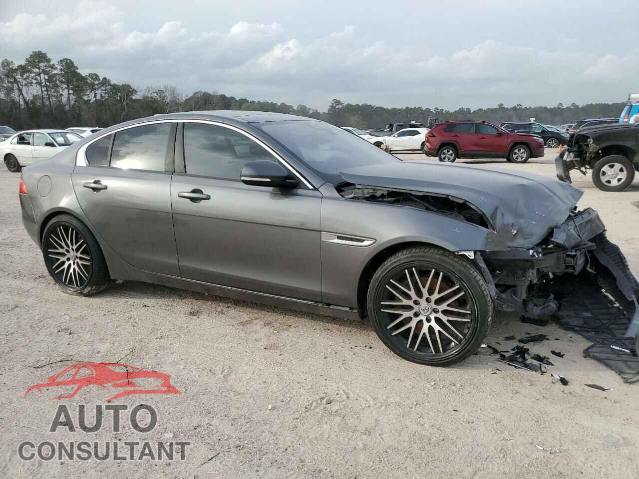 JAGUAR XE 2017 - SAJAD4BG8HA962046