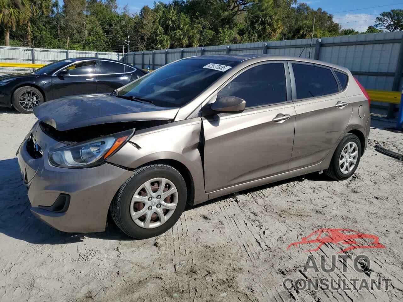 HYUNDAI ACCENT 2013 - KMHCT5AE6DU081981
