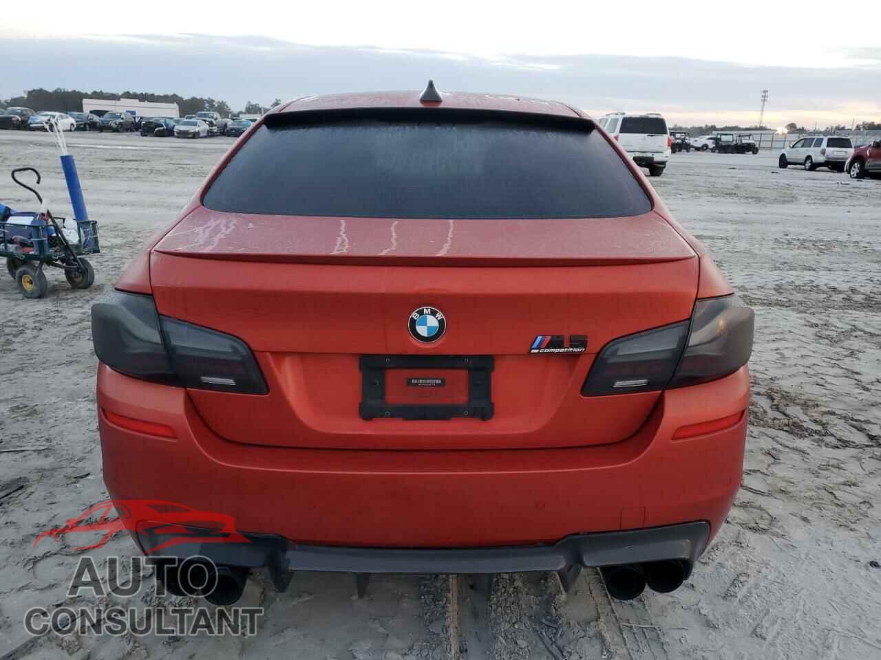 BMW M5 2014 - WBSFV9C56ED097172