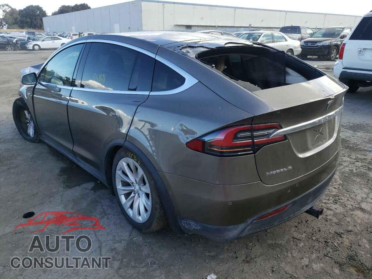 TESLA MODEL X 2016 - 5YJXCAE2XGF002906