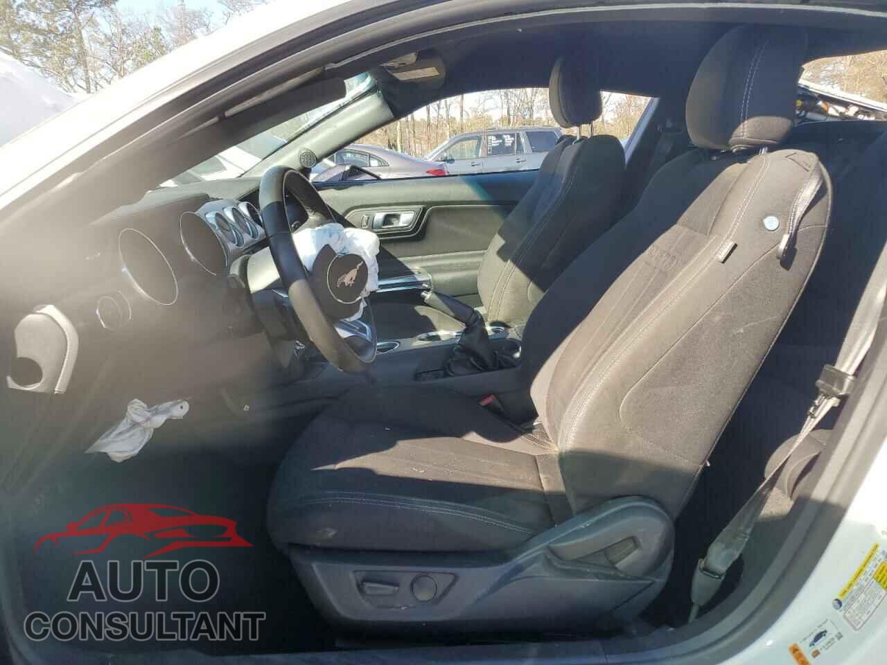 FORD MUSTANG 2022 - 1FA6P8CF2N5123349