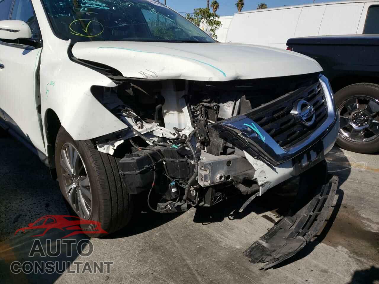 NISSAN PATHFINDER 2017 - 5N1DR2MN5HC608160