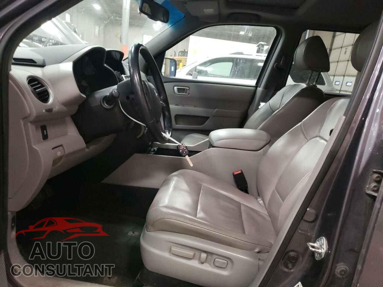 HONDA PILOT 2014 - 5FNYF4H52EB034667