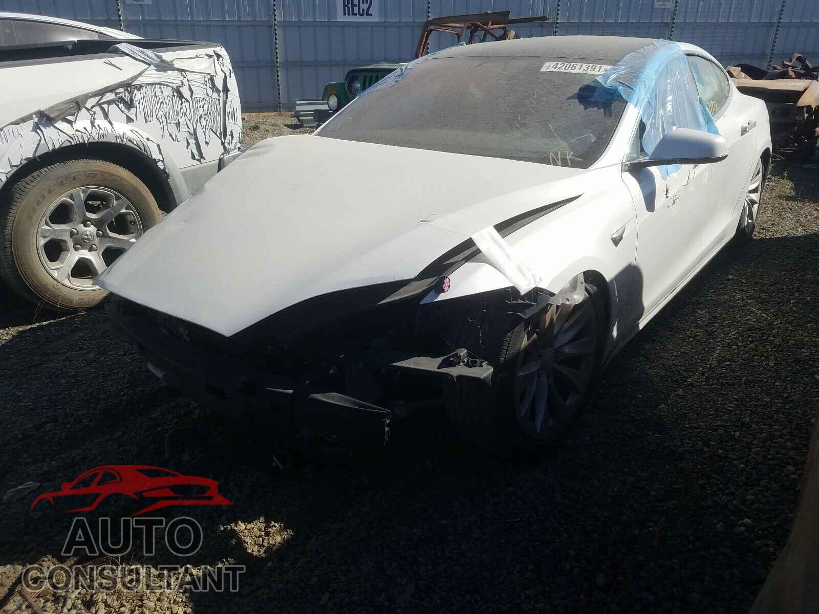 TESLA MODEL S 2018 - 5YJSA1E23JF266752