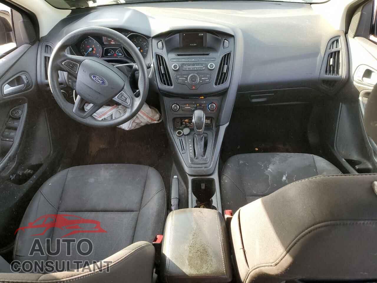 FORD FOCUS 2017 - 1FADP3K26HL208123
