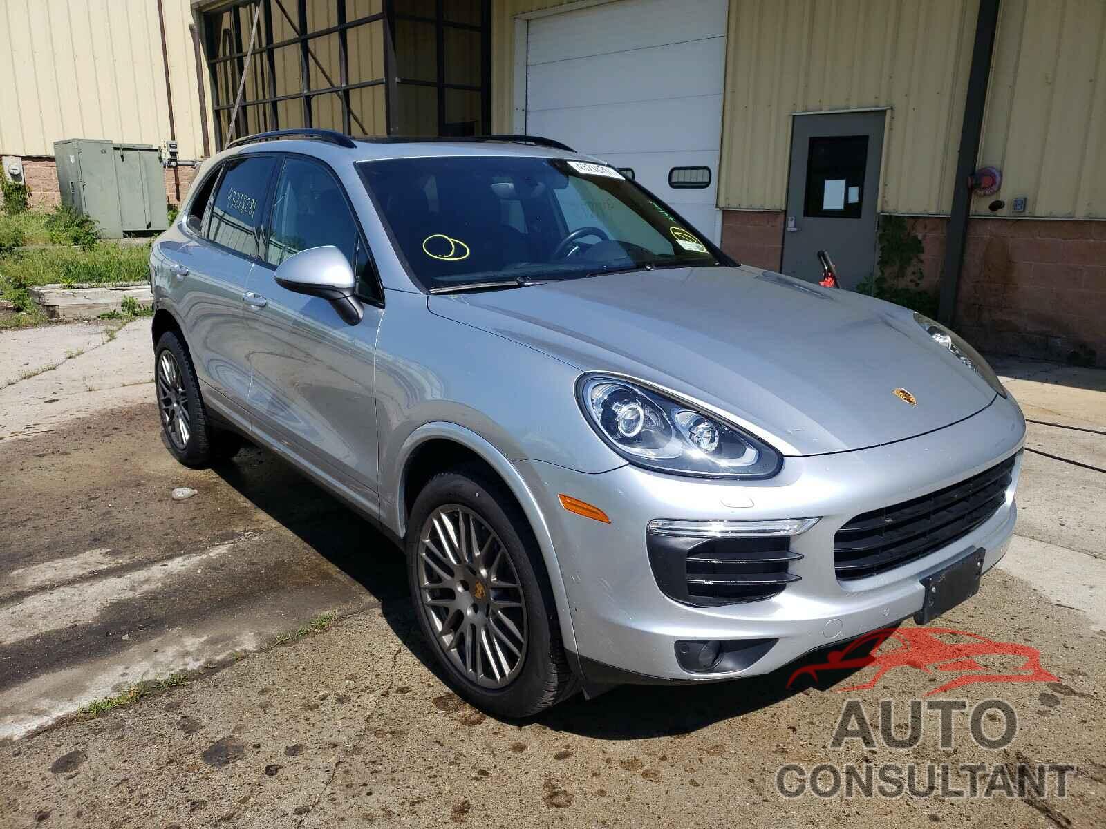 PORSCHE CAYENNE 2017 - WP1AA2A25HKA86806