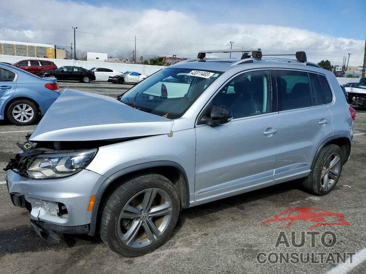 VOLKSWAGEN TIGUAN 2017 - WVGTV7AX9HK025770