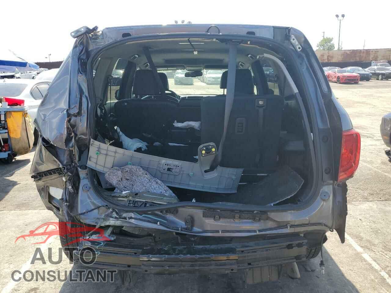 HONDA PILOT 2017 - 5FNYF5H5XHB016301