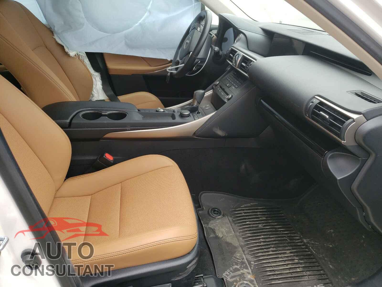 LEXUS IS 2019 - JTHBA1D2XK5093203