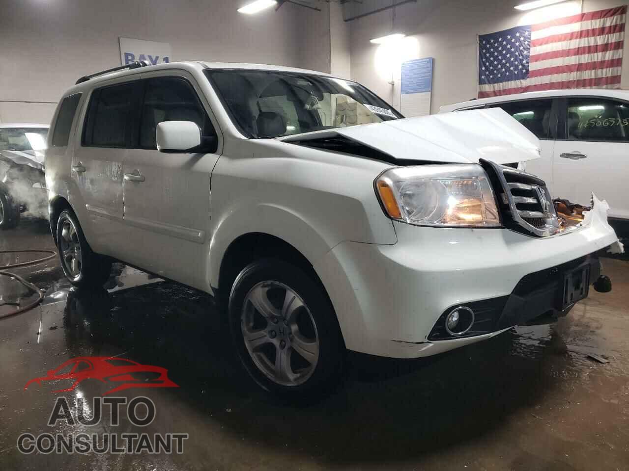 HONDA PILOT 2013 - 5FNYF4H50DB012357