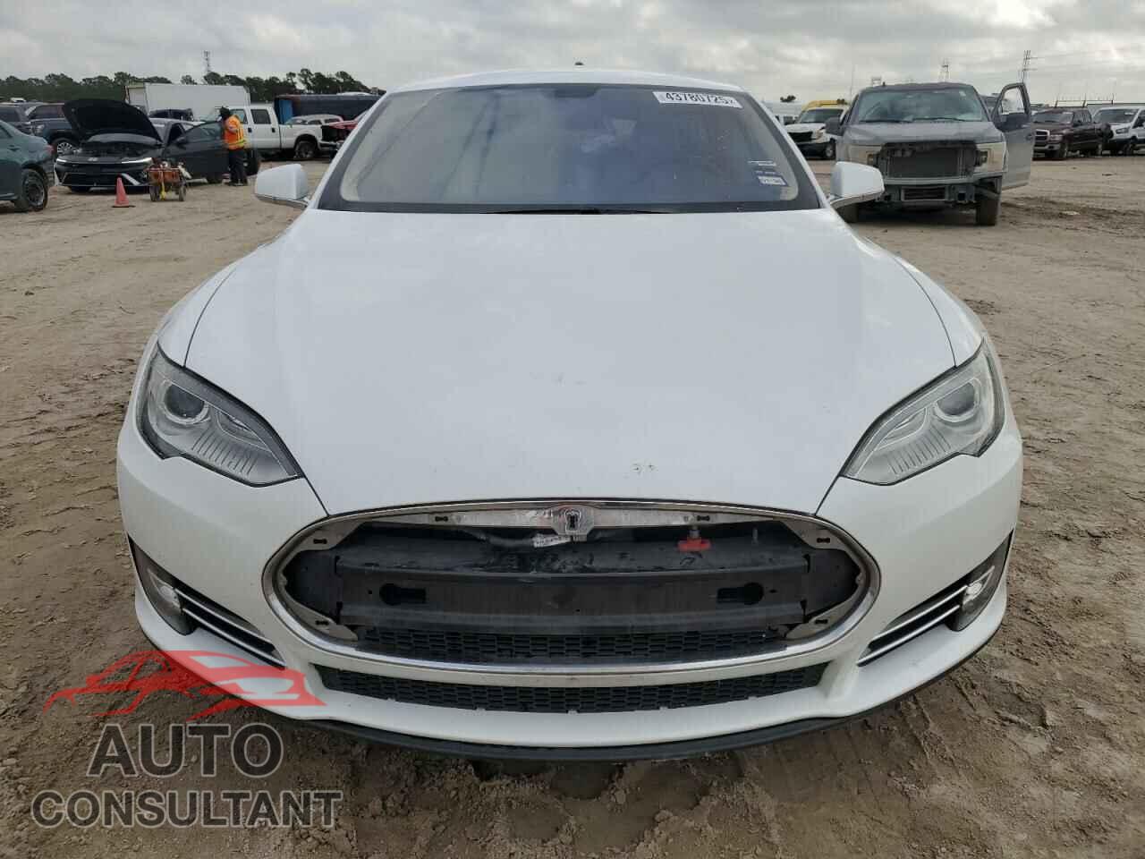 TESLA MODEL S 2013 - 5YJSA1DG3DFP03912
