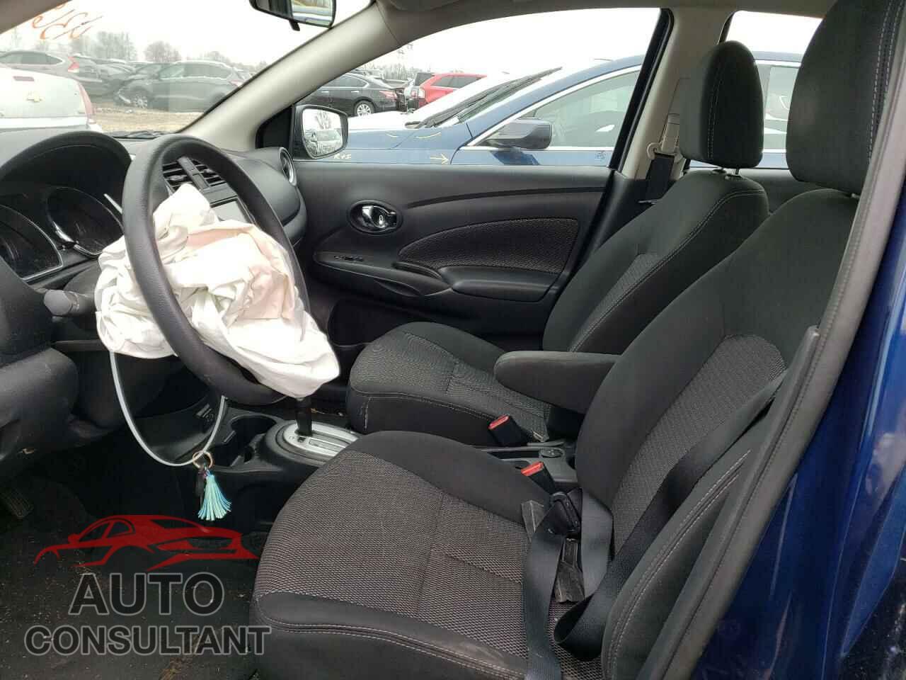 NISSAN VERSA 2019 - 3N1CN7AP3KL848613