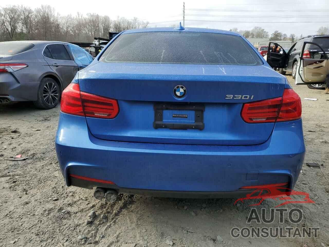 BMW 3 SERIES 2017 - WBA8B9G33HNU56684