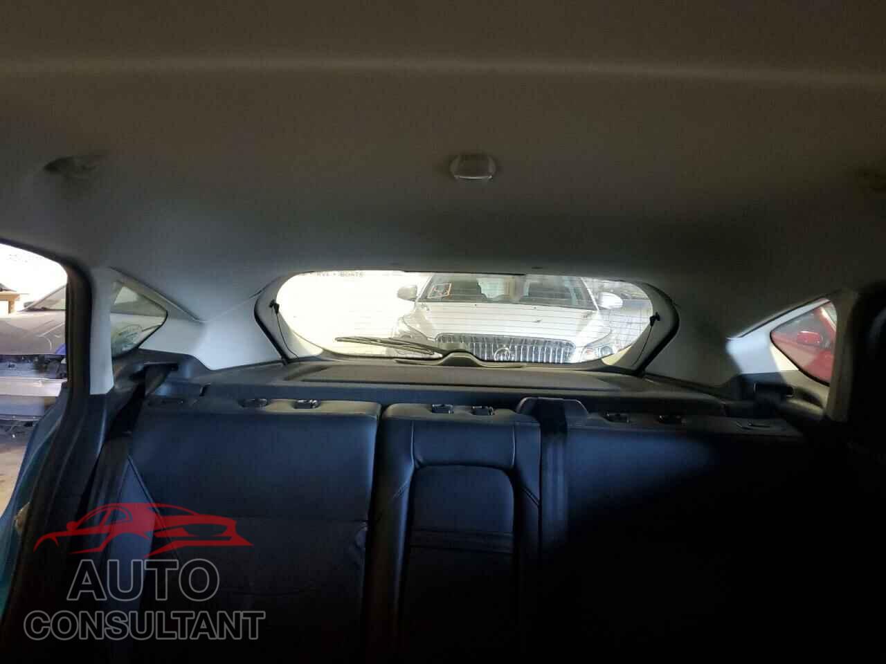 FORD FOCUS 2015 - 1FADP3K23FL256076
