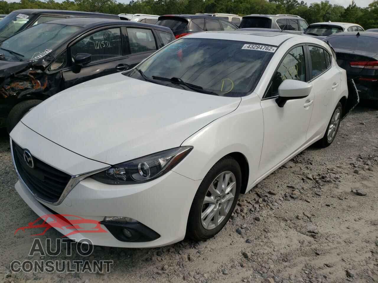 MAZDA 3 2016 - 3MZBM1L7XGM330048