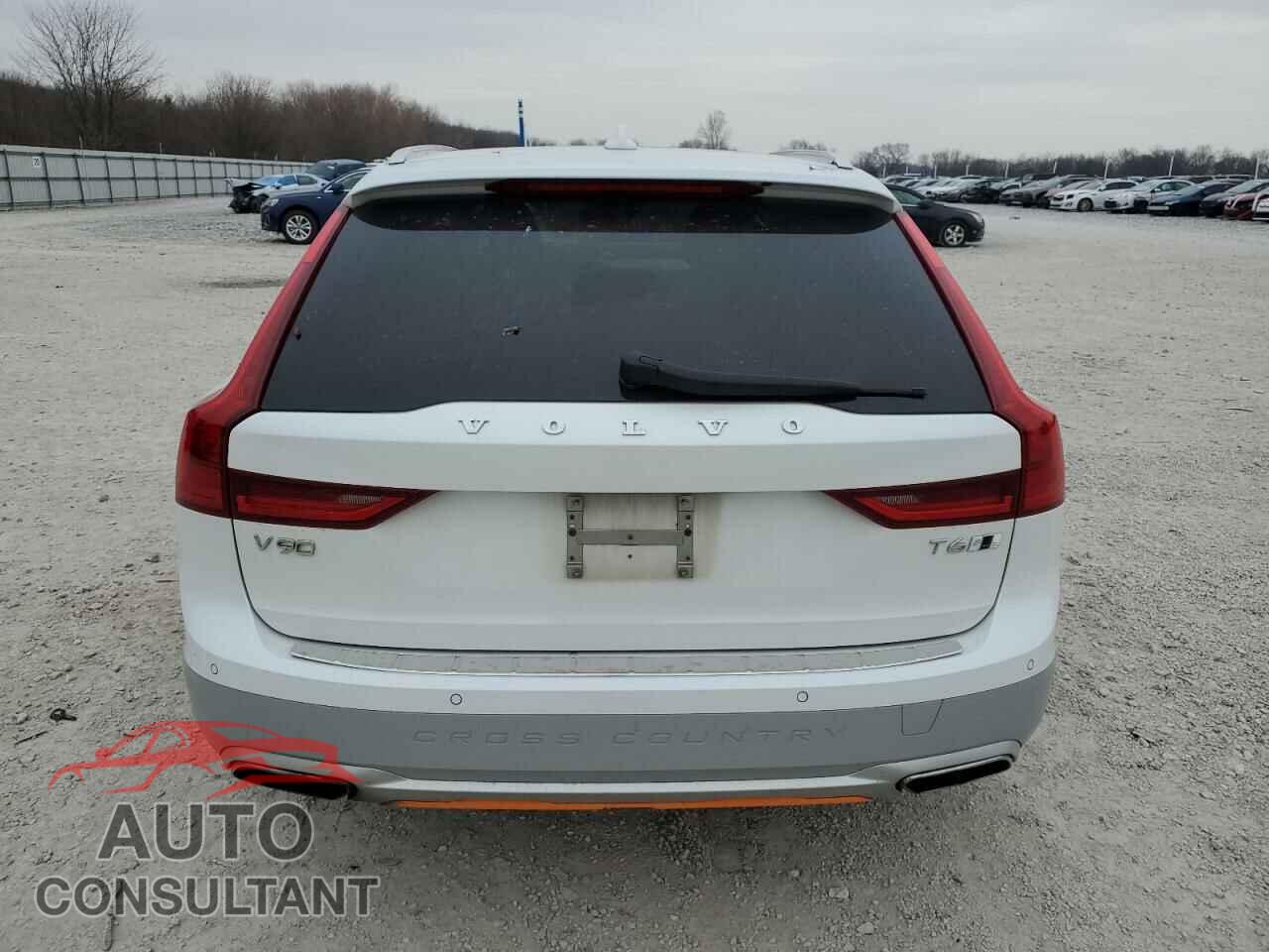 VOLVO V90 2018 - YV4A22NTXJ1038048