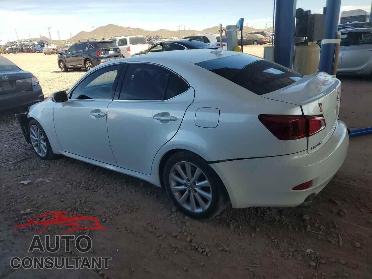 LEXUS IS 2010 - JTHBF5C20A2096136