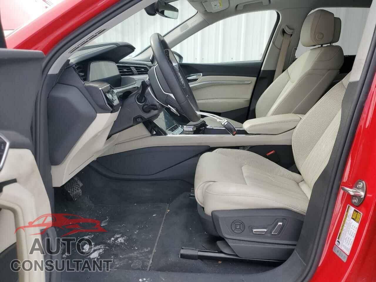 AUDI E-TRON 2021 - WA1VAAGE8MB040969