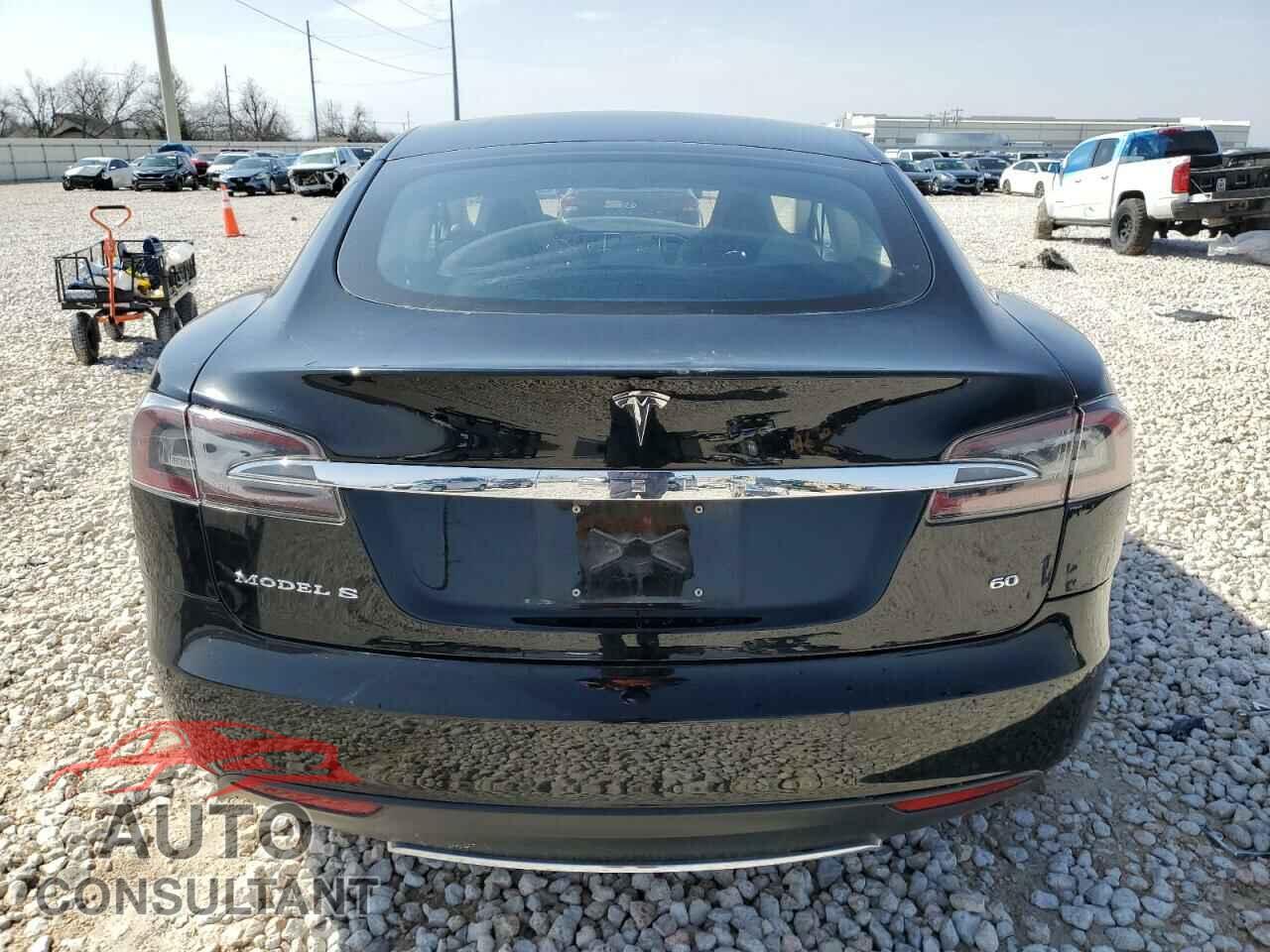 TESLA MODEL S 2014 - 5YJSA1S17EFP51560