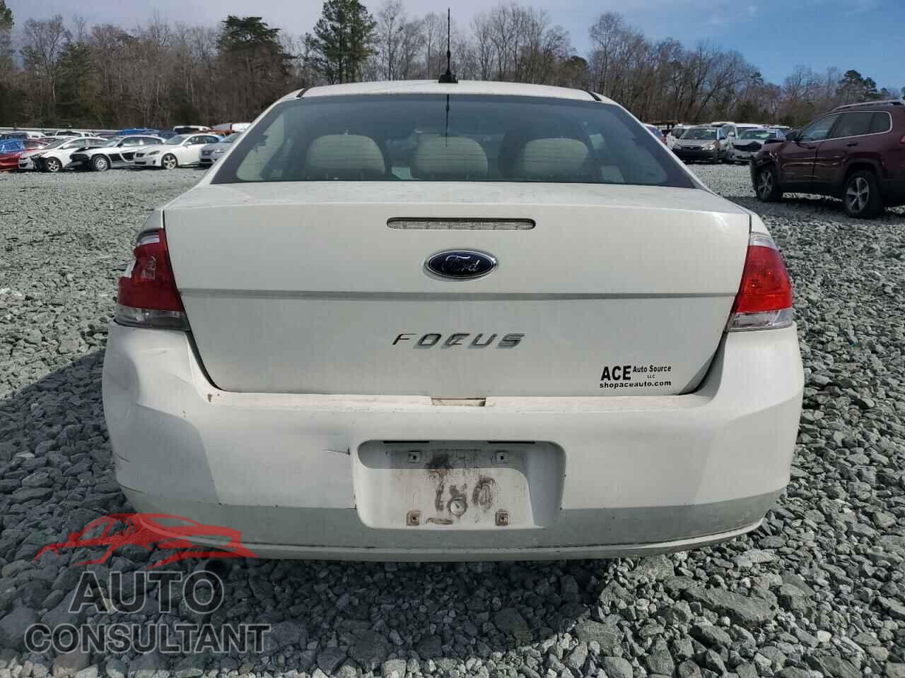 FORD FOCUS 2011 - 1FAHP3EN8BW158712