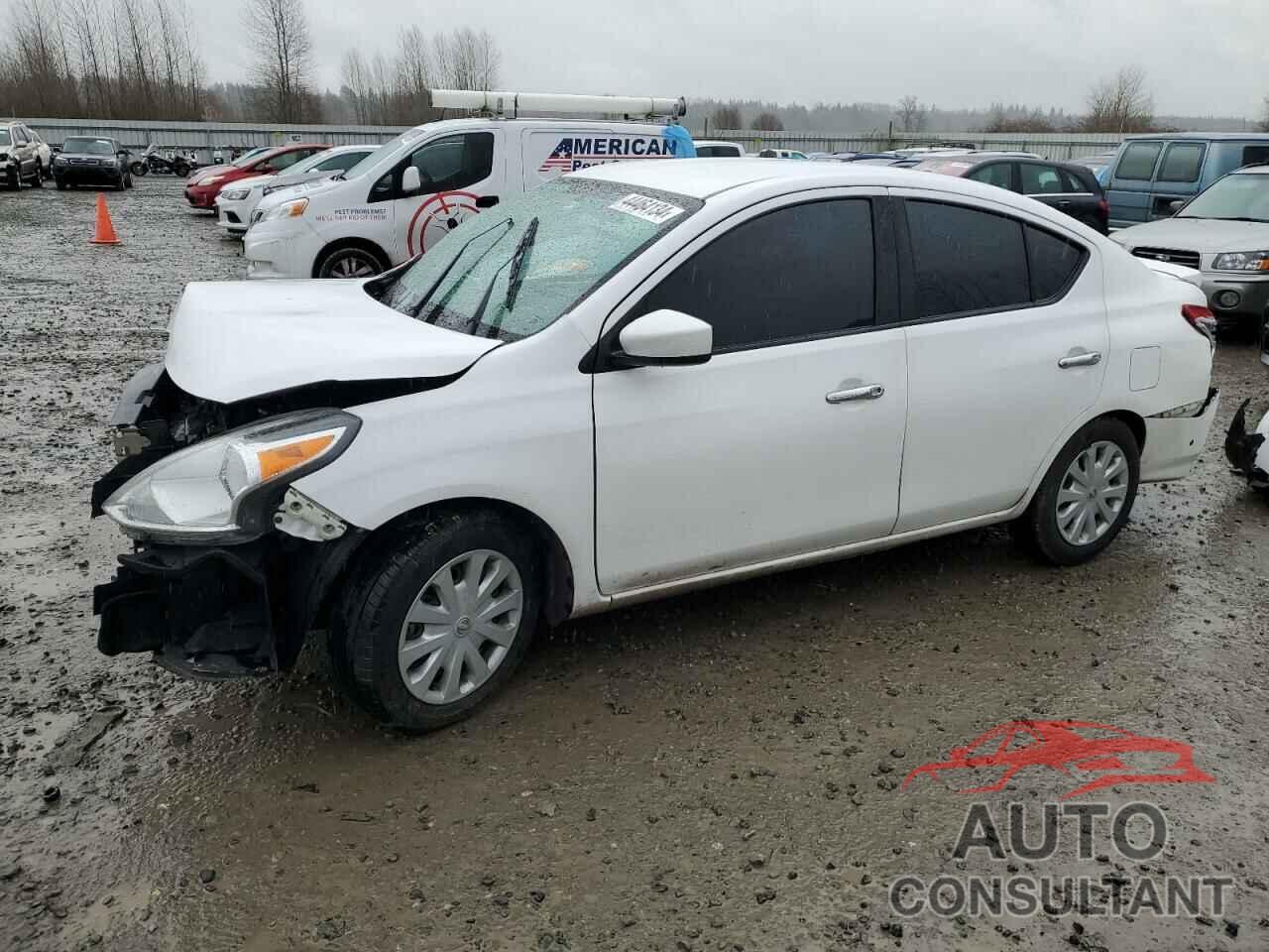 NISSAN VERSA 2018 - 3N1CN7AP1JL885321