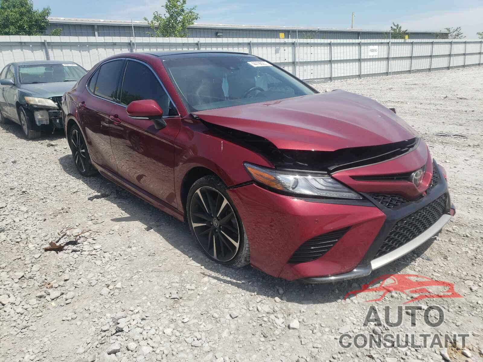 TOYOTA CAMRY 2018 - 4T1B61HK4JU525832