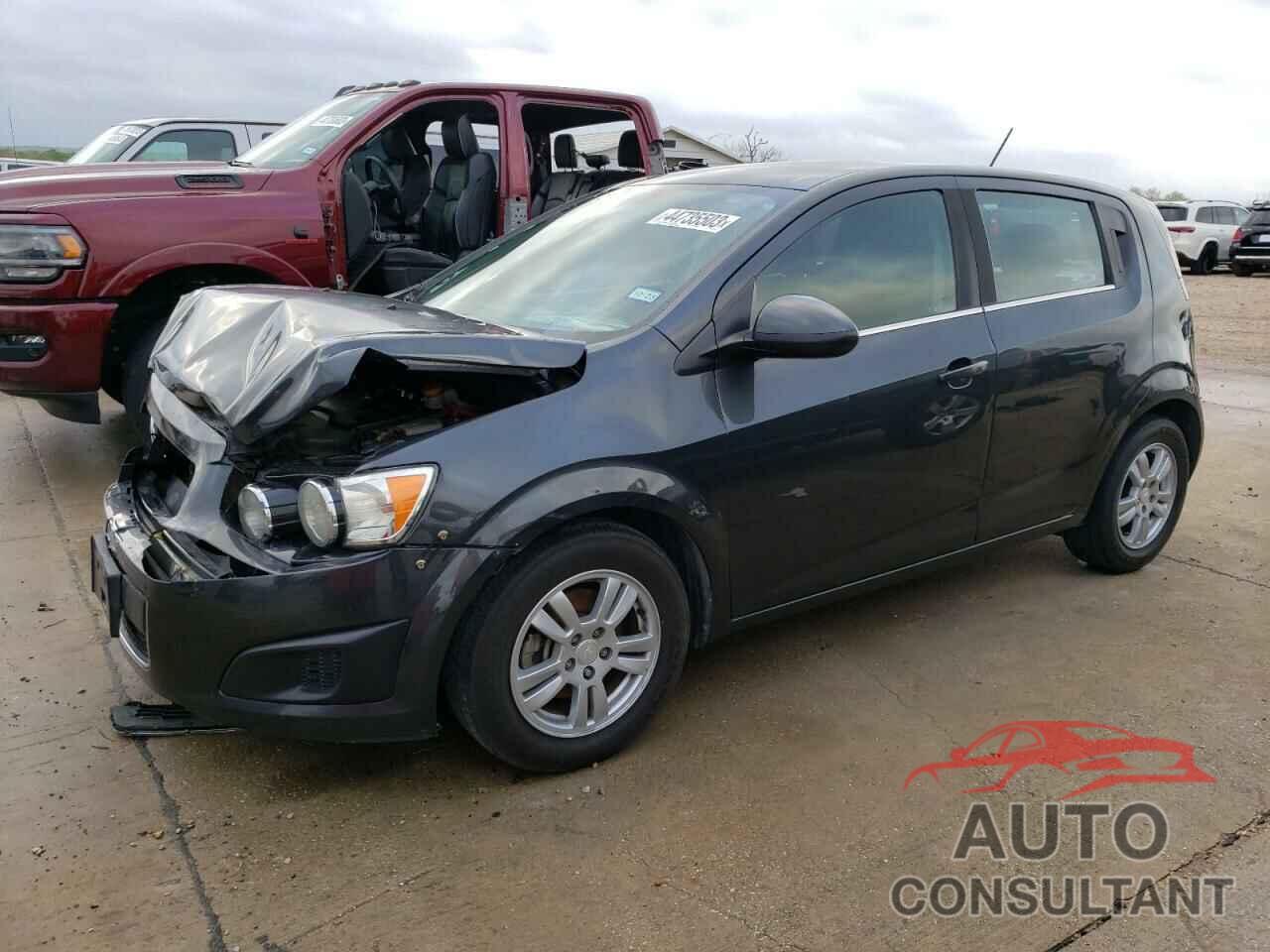 CHEVROLET SONIC 2016 - 1G1JC6SH2G4153136