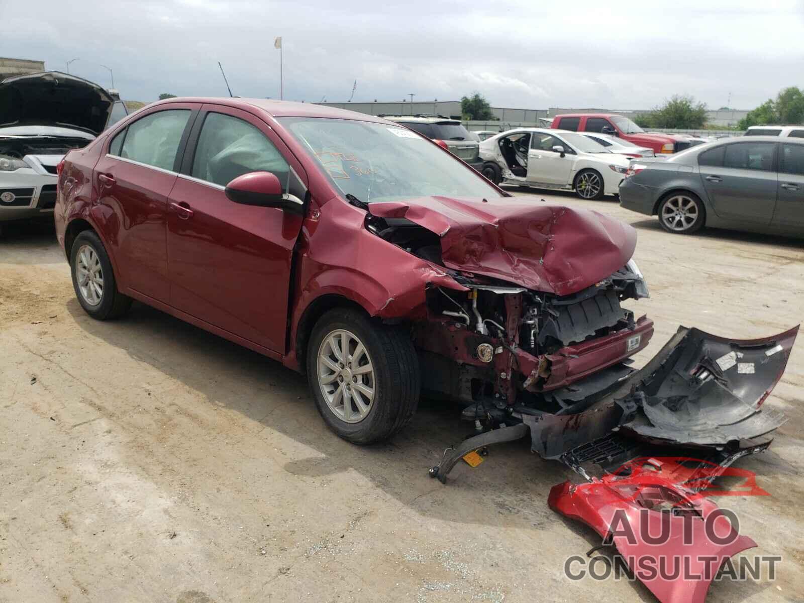 CHEVROLET SONIC 2018 - 1G1JD5SH4J4139298
