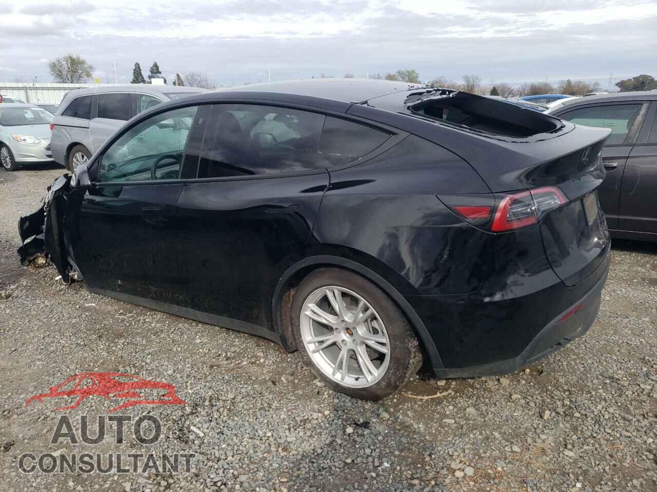 TESLA MODEL Y 2023 - 7SAYGDEE8PF625951