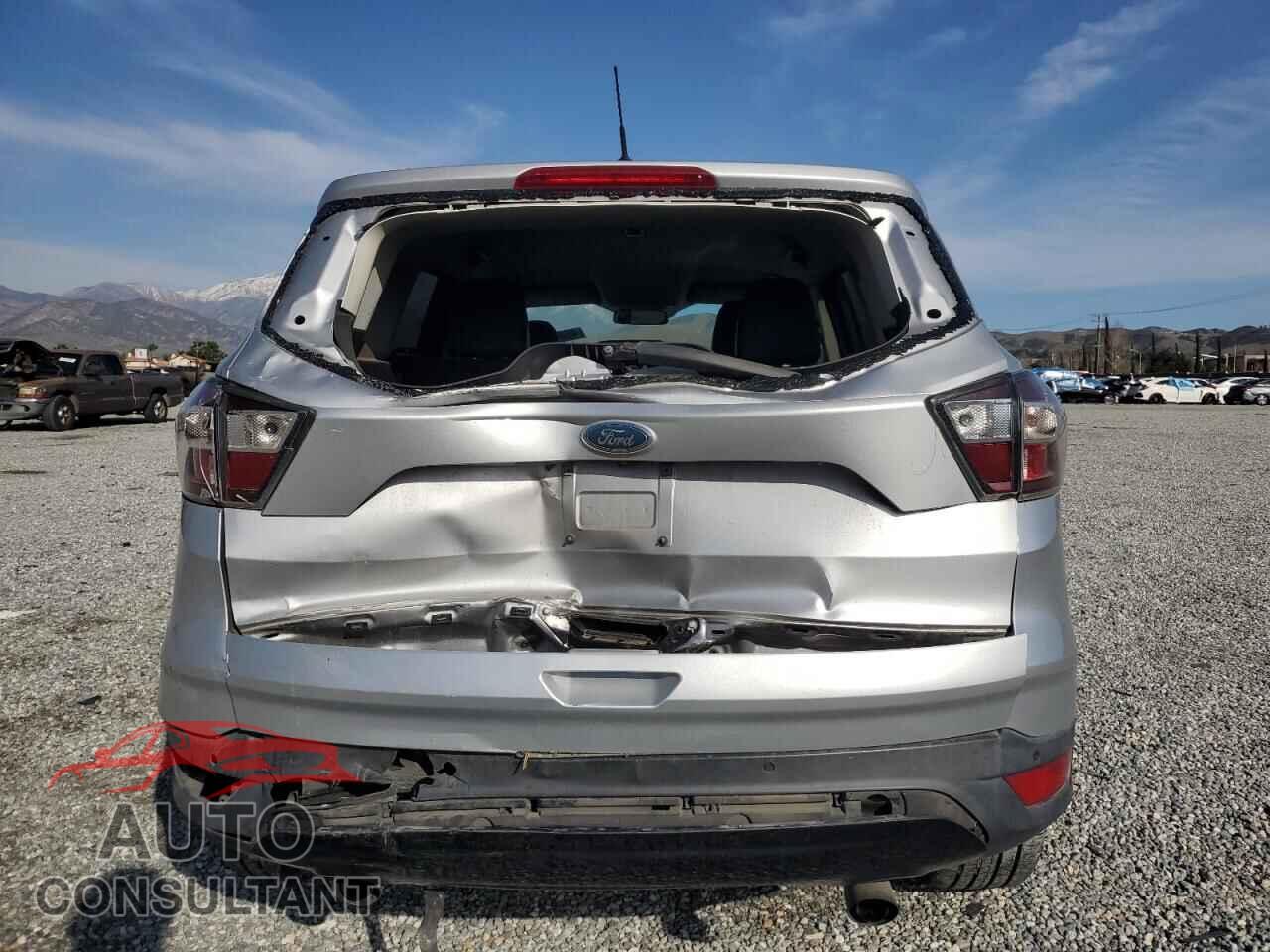 FORD ESCAPE 2017 - 1FMCU0G95HUB29891