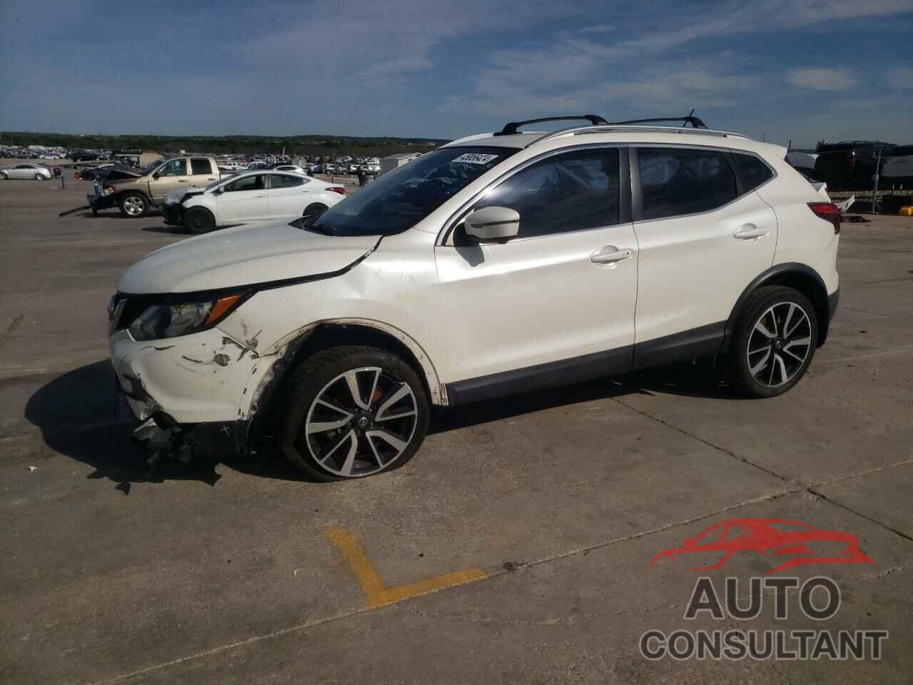 NISSAN ROGUE 2017 - JN1BJ1CP8HW023428