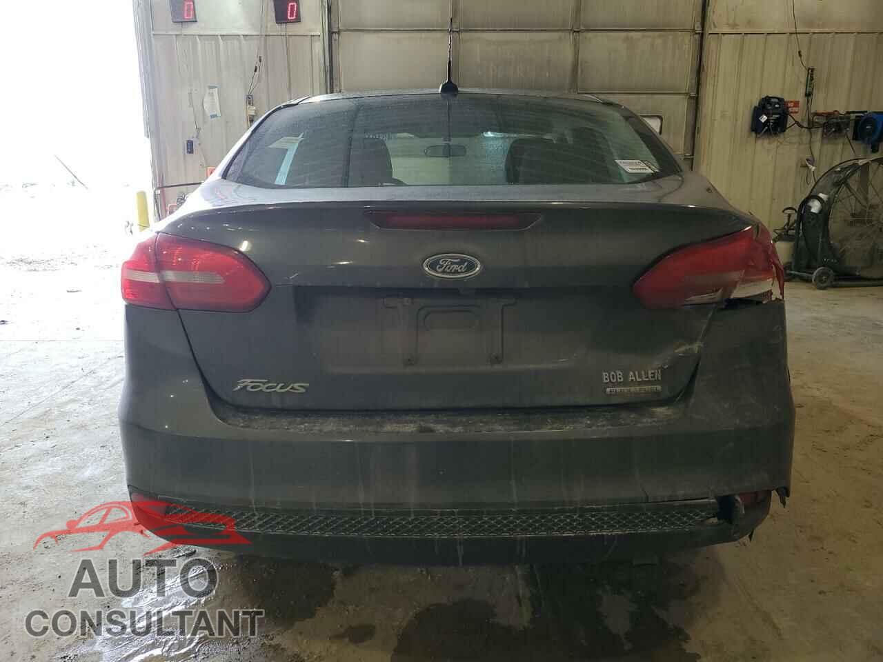 FORD FOCUS 2015 - 1FADP3E20FL220177