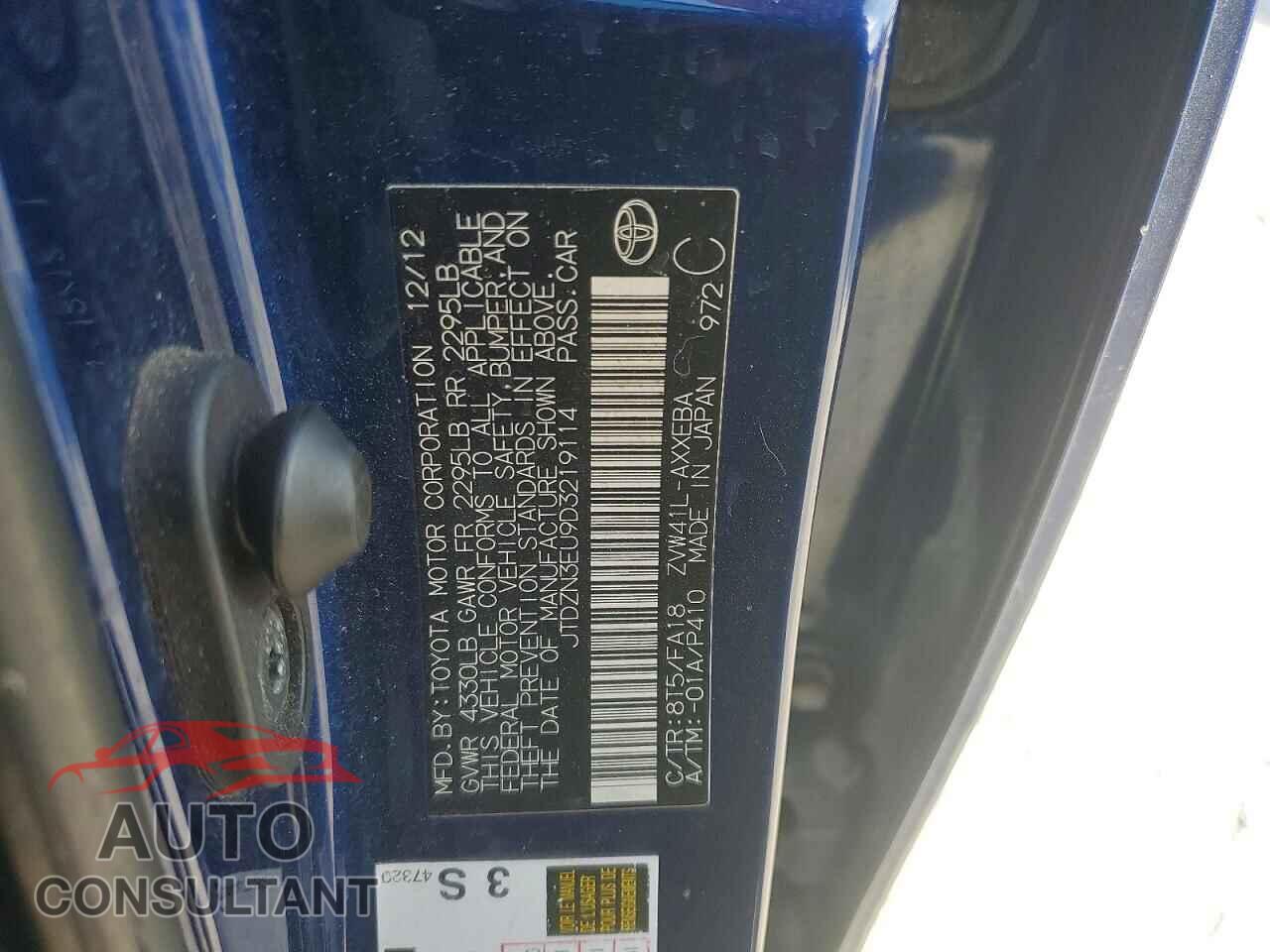 TOYOTA PRIUS 2013 - JTDZN3EU9D3219114