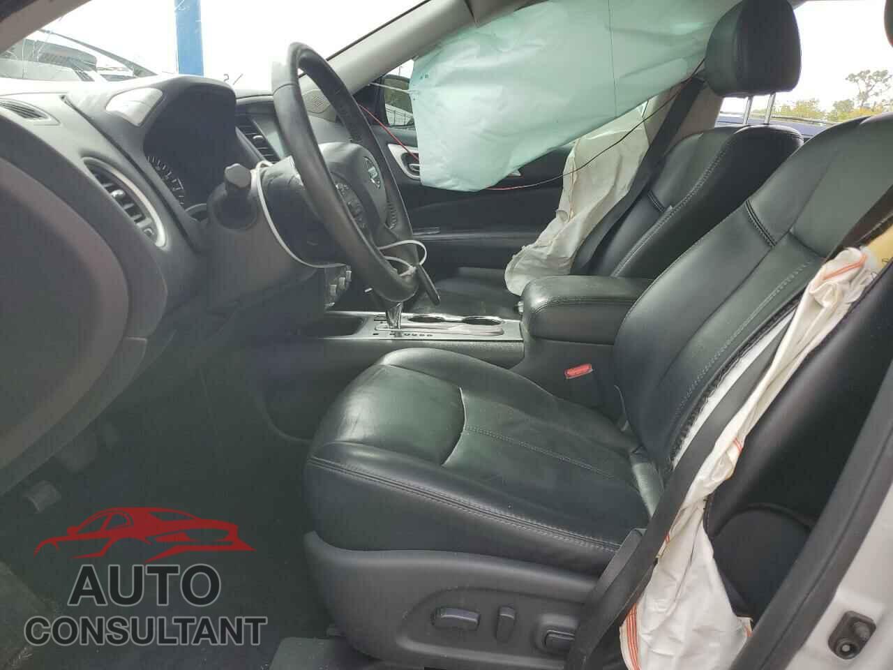 NISSAN PATHFINDER 2017 - 5N1DR2MNXHC621647