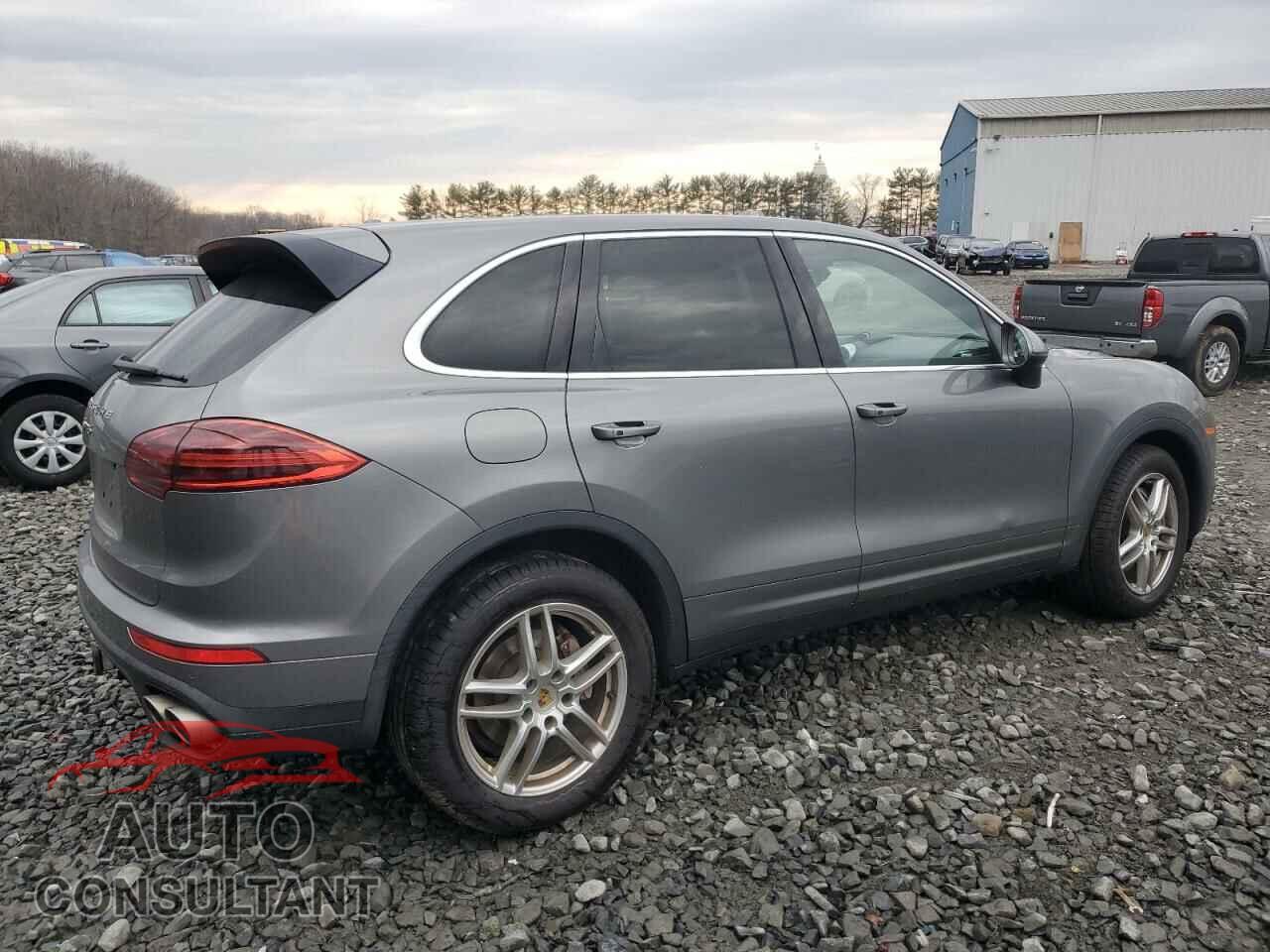 PORSCHE CAYENNE 2017 - WP1AB2A26HLA50260