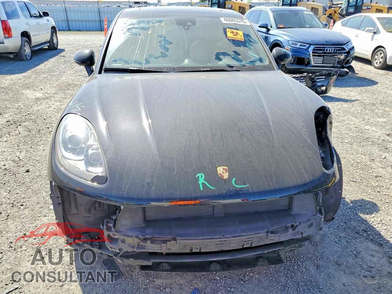 PORSCHE MACAN 2018 - WP1AA2A58JLB19372