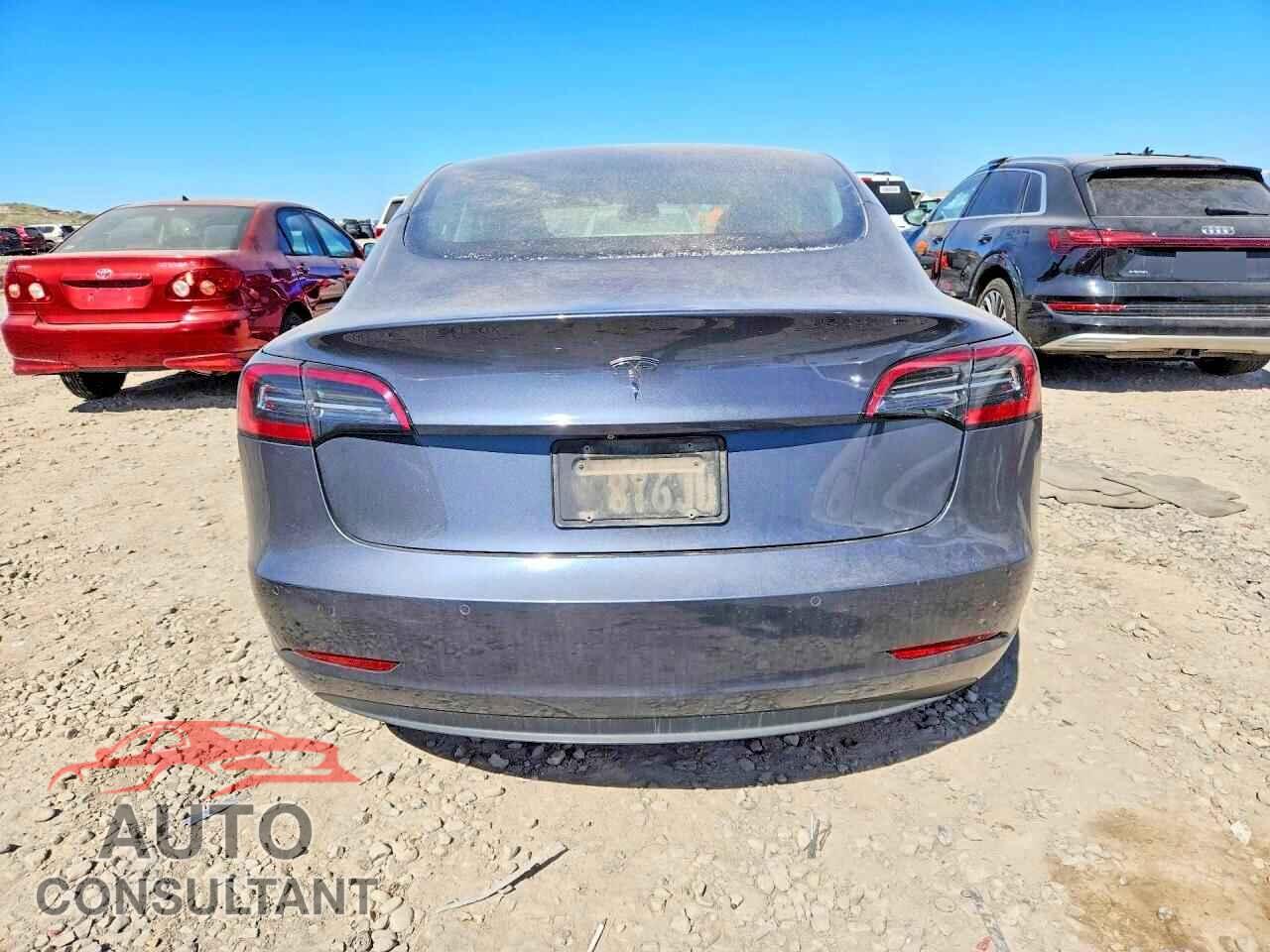 TESLA MODEL 3 2019 - 5YJ3E1EA0KF400182