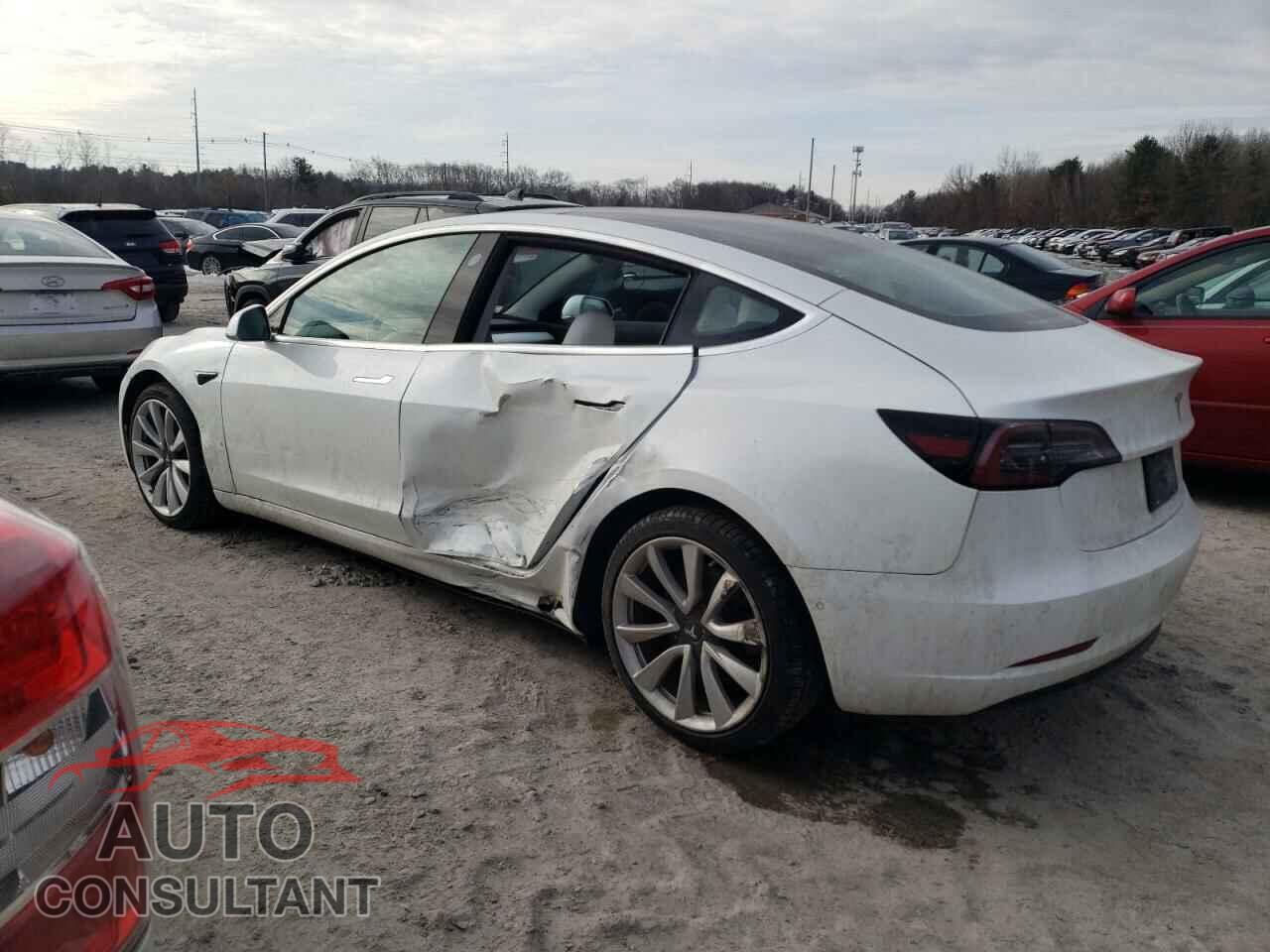 TESLA MODEL 3 2019 - 5YJ3E1EA6KF444817