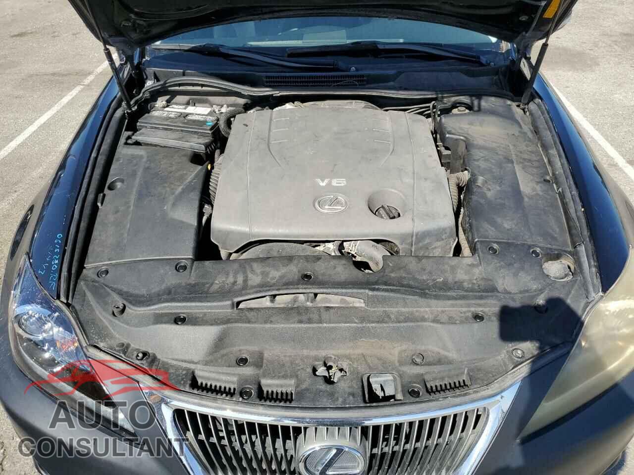 LEXUS IS 2012 - JTHCF5C22C5057523