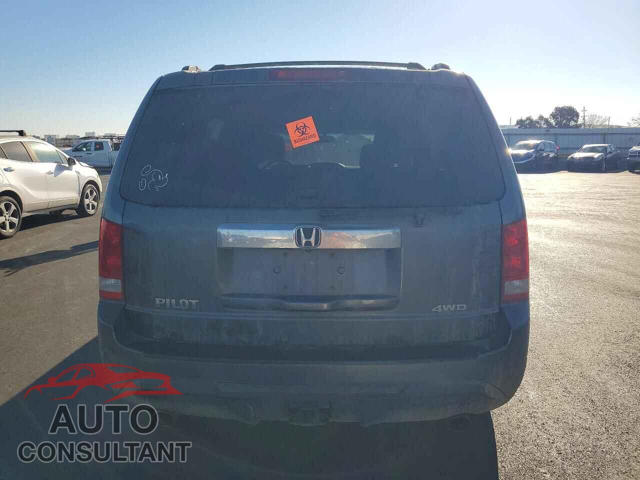 HONDA PILOT 2013 - 5FNYF4H4XDB063565