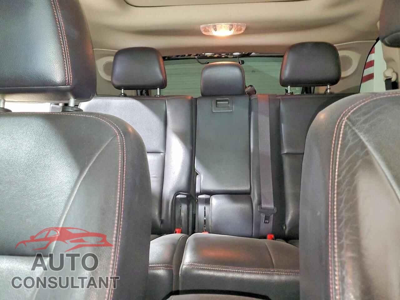 FORD EDGE 2011 - 2FMDK3KC1BBA32487