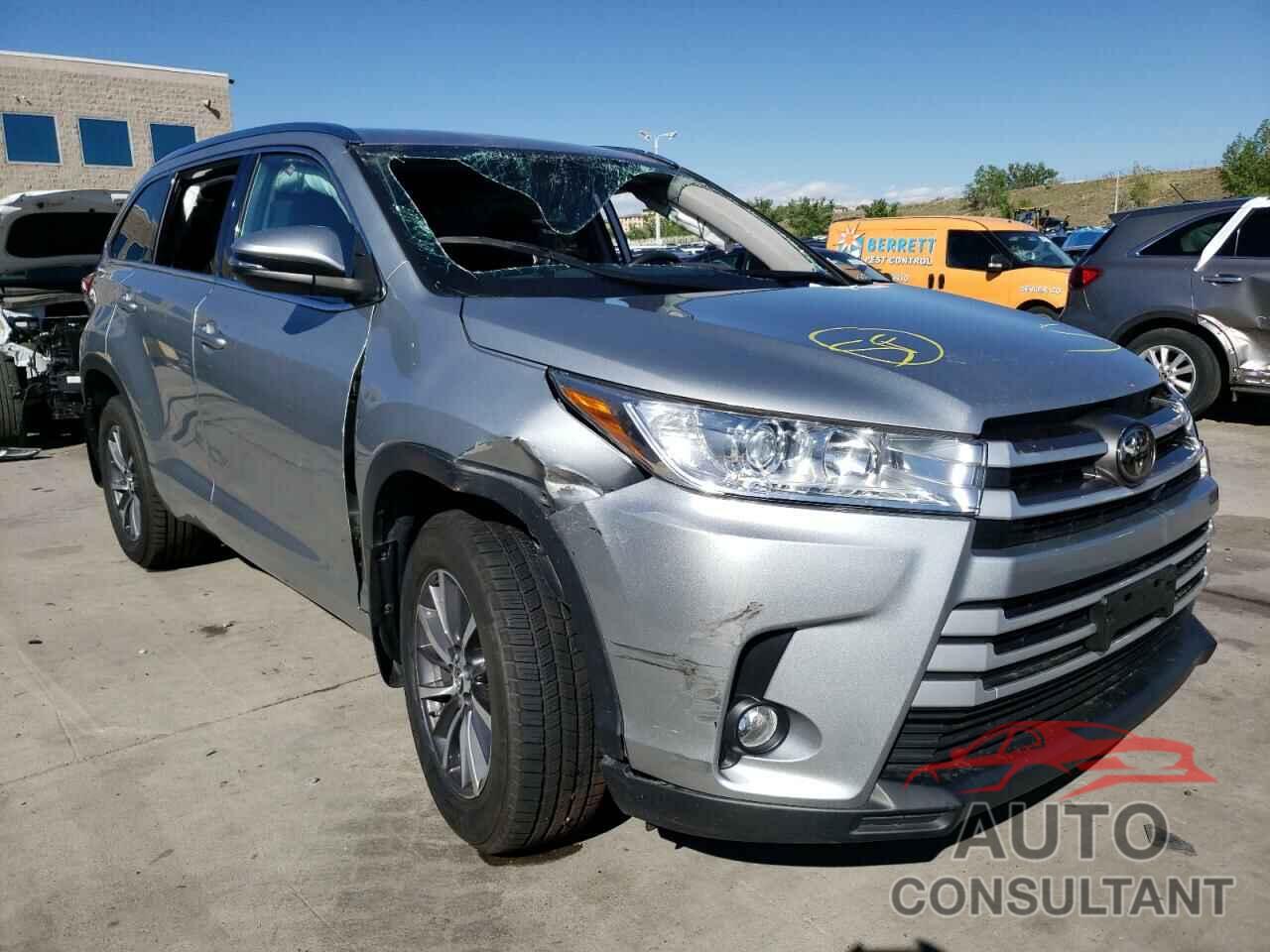 TOYOTA HIGHLANDER 2018 - 5TDJZRFH2JS843823