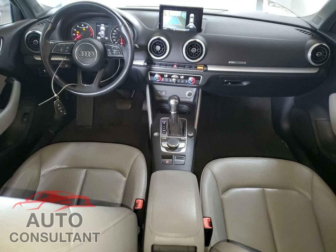 AUDI A3 2017 - WAUAUGFF2H1043450