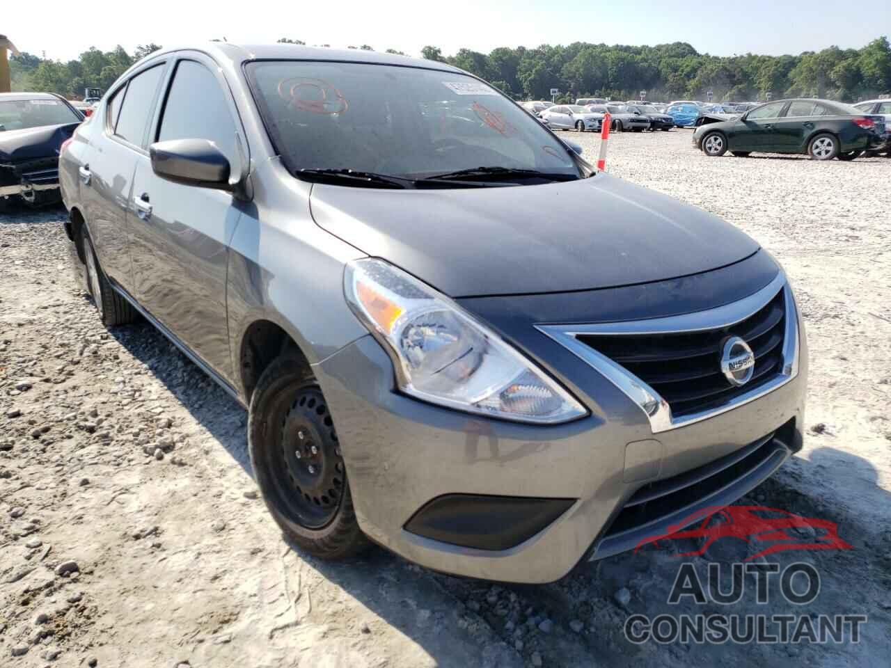 NISSAN VERSA 2018 - 3N1CN7AP4JL812413