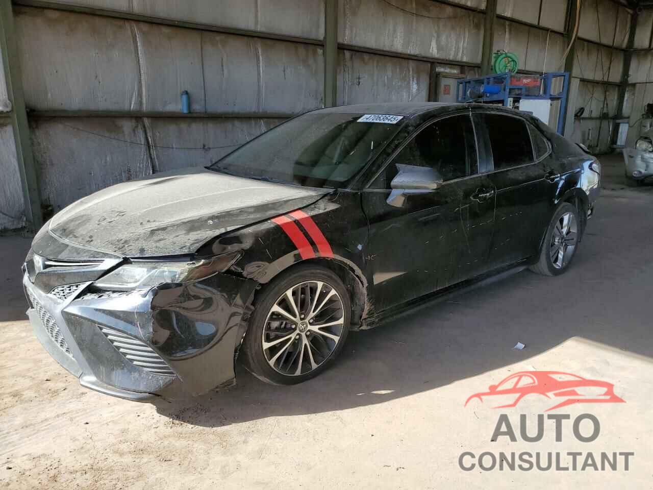 TOYOTA CAMRY 2018 - 4T1B11HK2JU026283